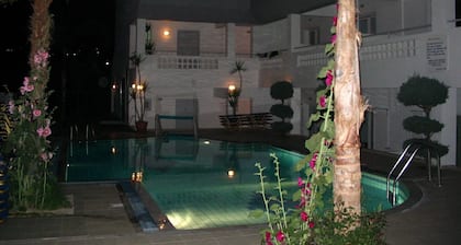 Emerald Hotel