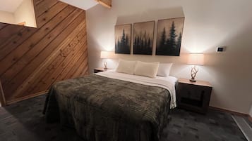 Habitación Deluxe, 1 cama de matrimonio grande, balcón, vistas al lago | Cortinas opacas, tabla de planchar con plancha, wifi gratis