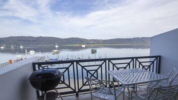 Căn hộ Superior, 2 phòng ngủ, quang cảnh eo biển | Ban công