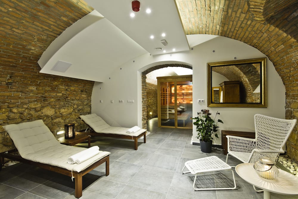 Adele Boutique Hotel
