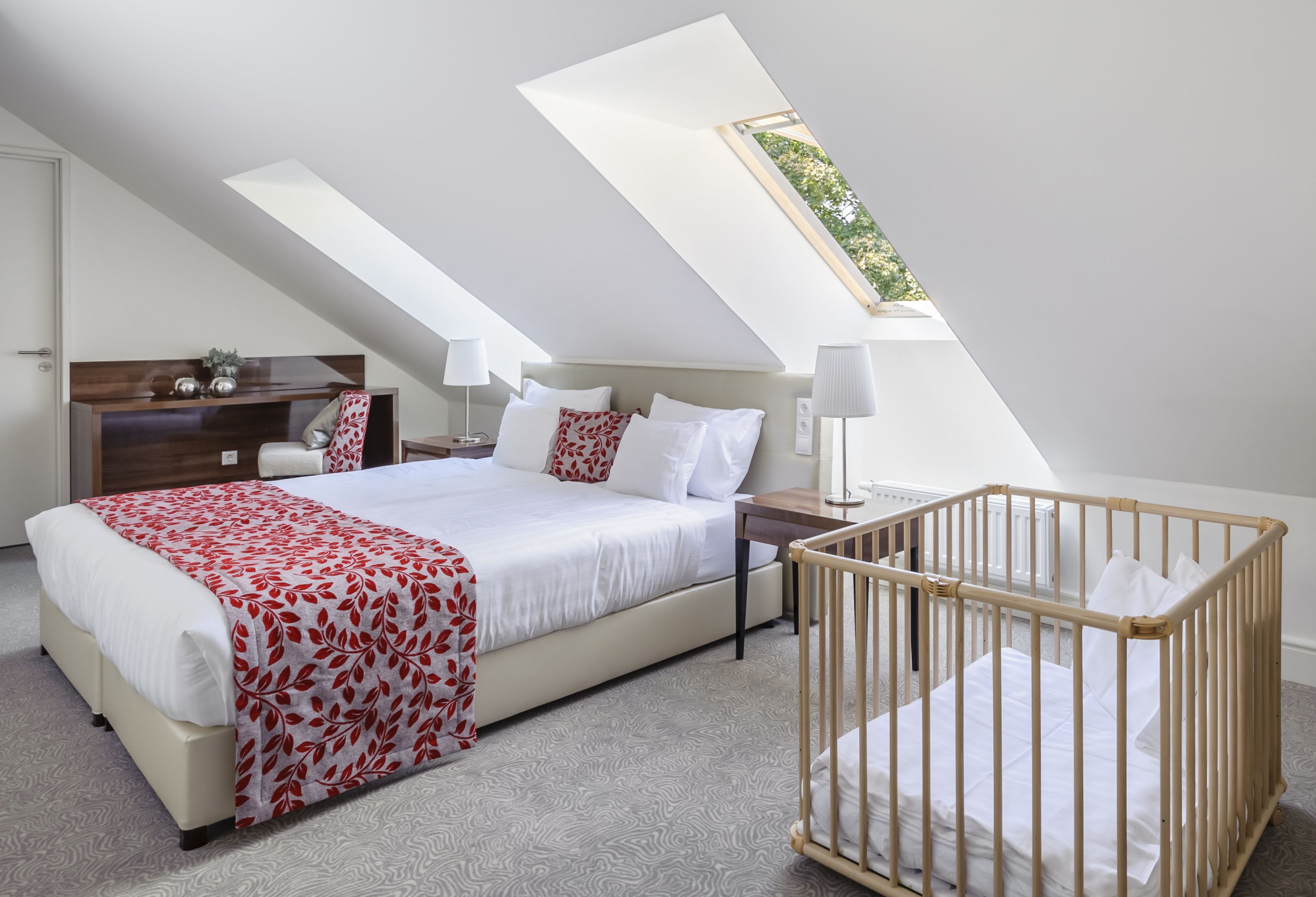 superior double or twin room, city view | 1 bedroom, premium bedding, minibar, in-room safe