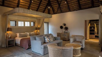 Family Room | Hypo-allergenic bedding available, minibar (some free items)