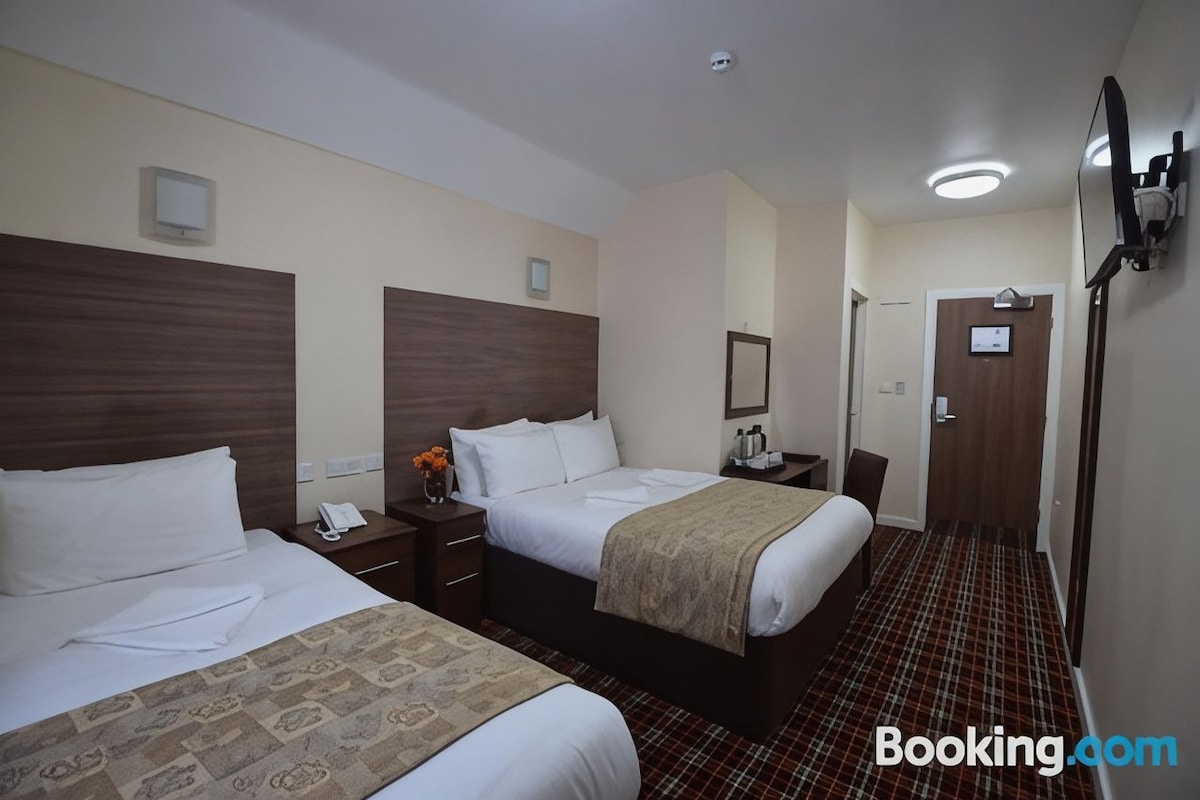 In-room safe, desk, blackout drapes, soundproofing