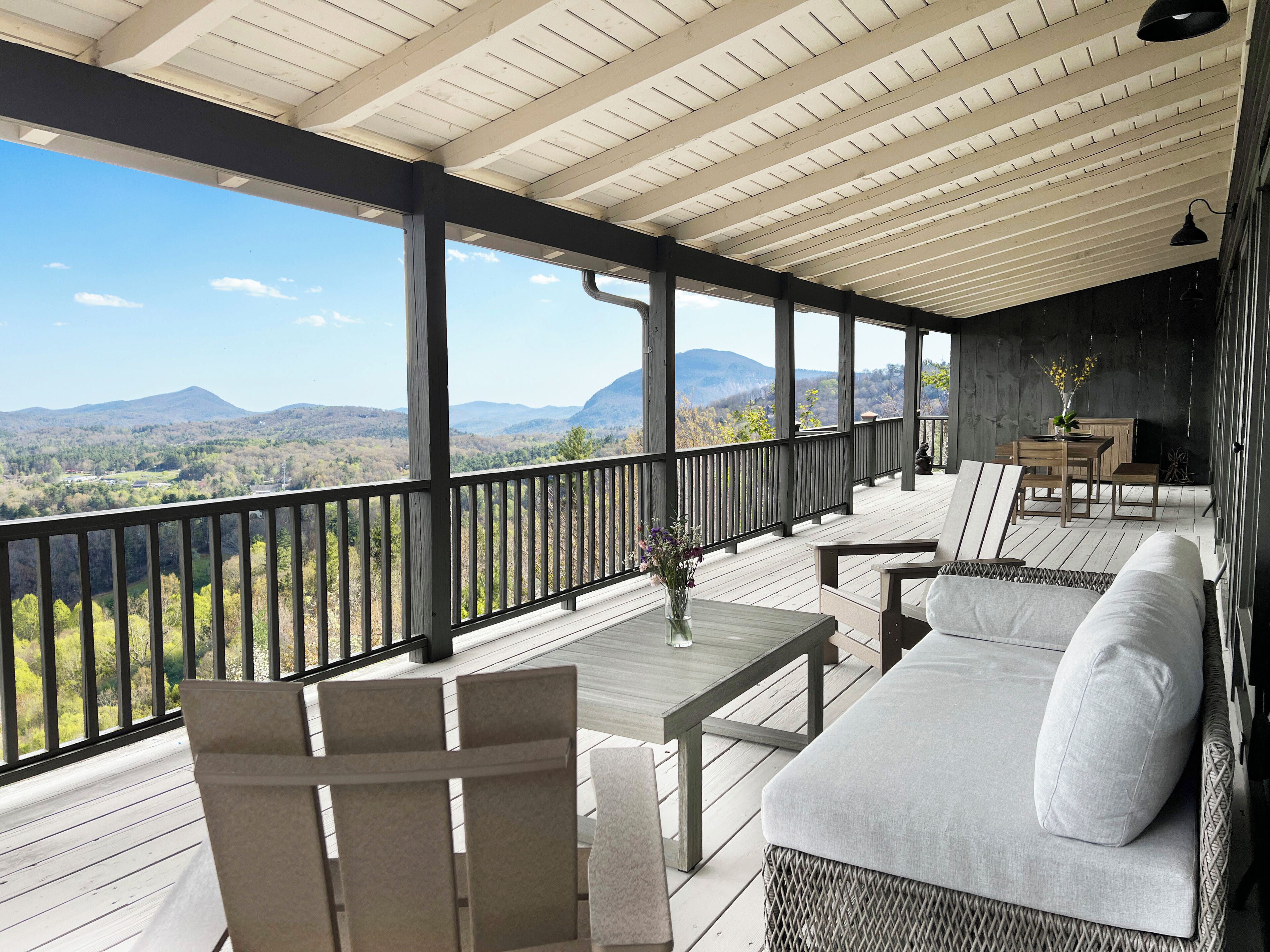 The Outland Skyhaus | Terrace/patio