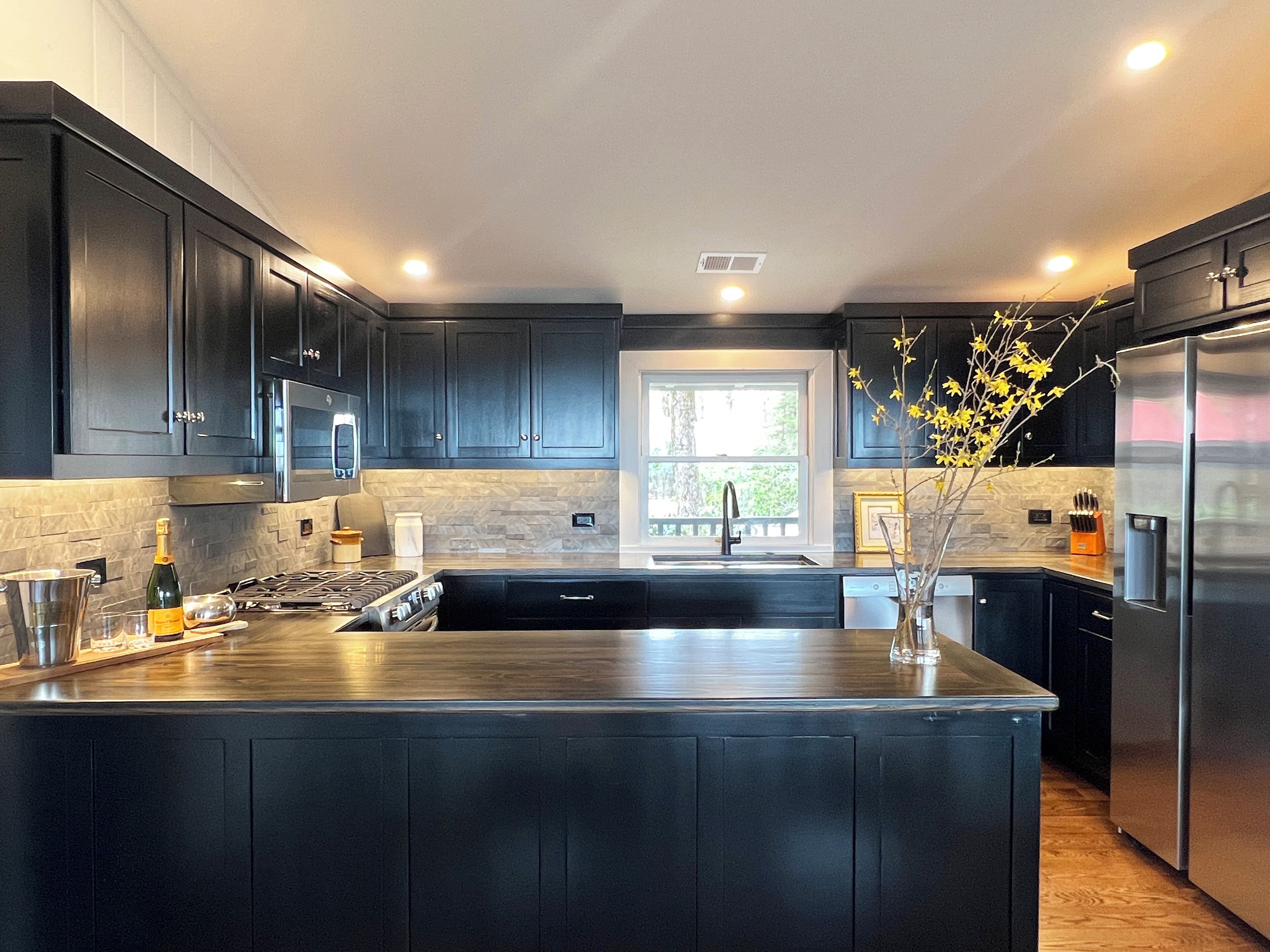 ラグジュアリー ハウス | 専用キッチン | 冷蔵庫、コーヒー / ティーメーカー