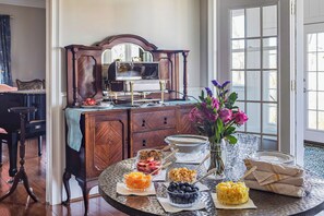 Free daily self-serve breakfast