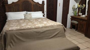Family Room, 1 Bedroom | In-room safe, iron/ironing board, free WiFi, bed sheets