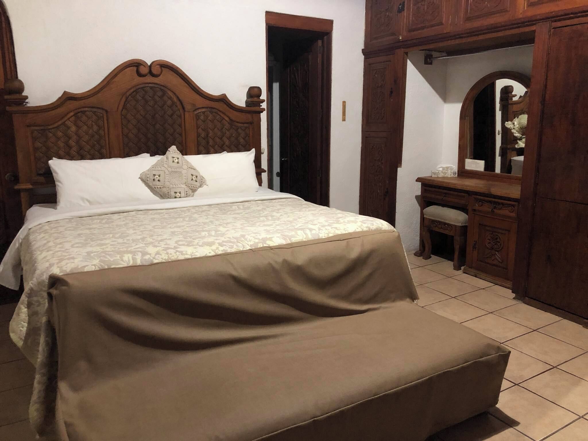 Standard Room | In-room safe, iron/ironing board, free WiFi, bed sheets