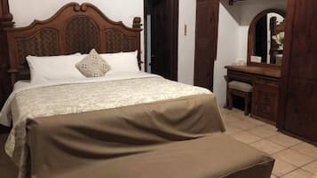 Standard Room | In-room safe, iron/ironing board, free WiFi, bed sheets