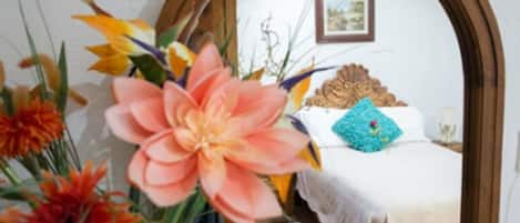 Standard Room, 1 Double Bed | In-room safe, iron/ironing board, free WiFi, bed sheets