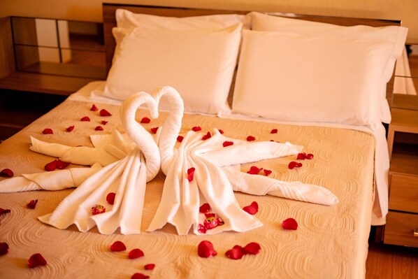 迷你吧、免費搖籃/嬰兒床、折疊床/加床、免費無線上網