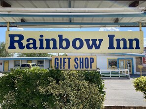 Exterior - Rainbow Inn & Cottages (Carrizozo)