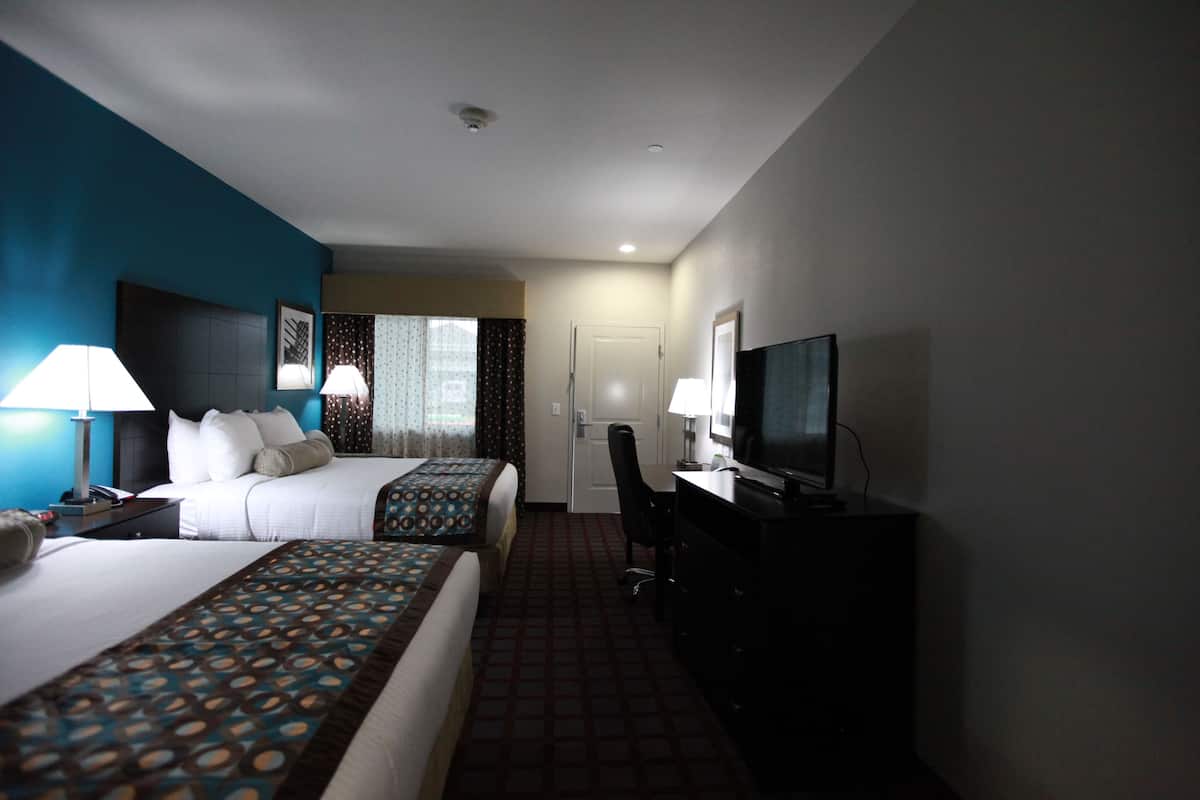In-room safe, individually decorated, individually furnished, desk
