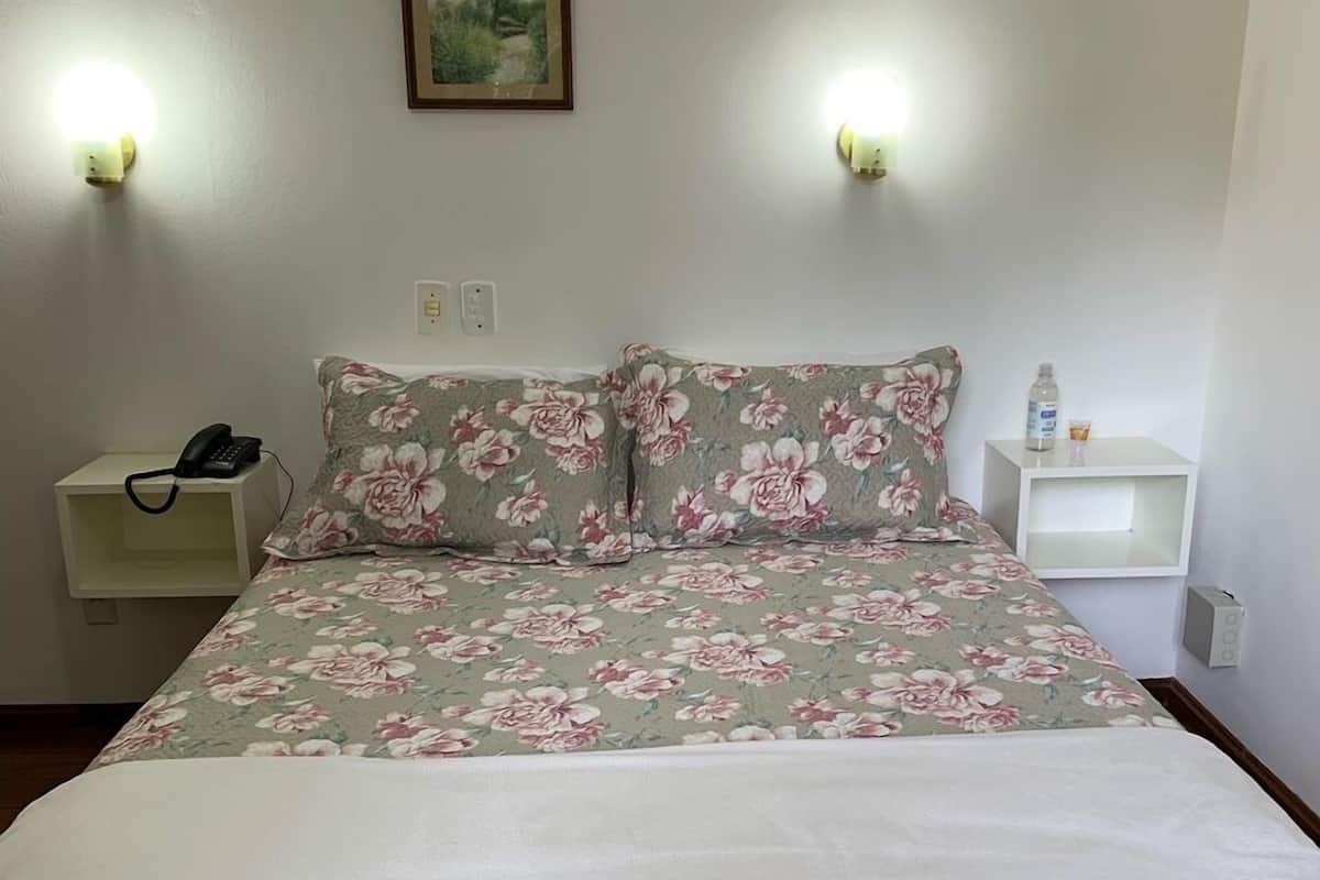 Utrillo | Sängtillbehör av högsta kvalitet, minibar och individuell inredning