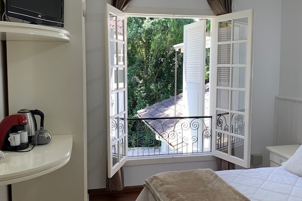 Gaugin | Coffee and/or coffee maker