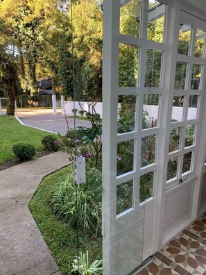 Terrace/patio - Hotel Hospedaria Provençal (Canela)