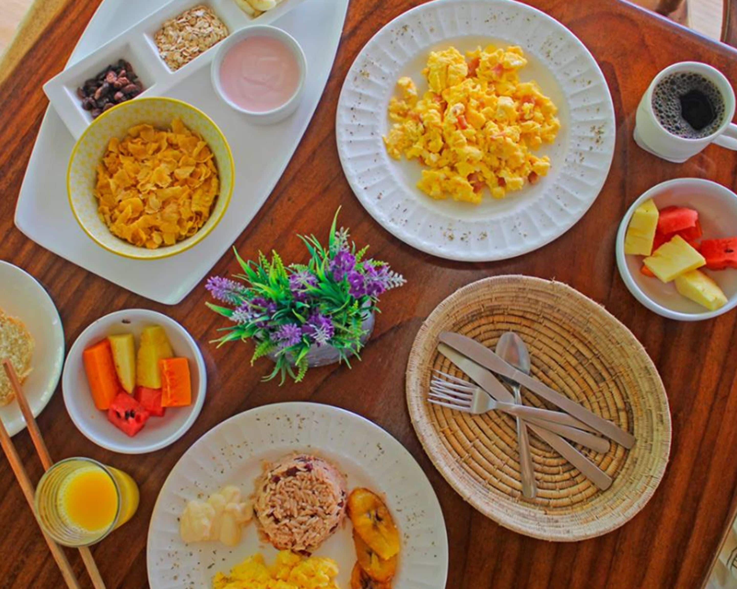 free daily buffet breakfast