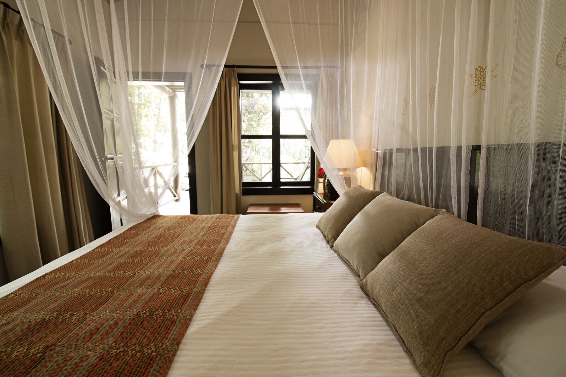 standard room, 1 king bed | 1 bedroom, premium bedding, in-room safe, free cots/infant beds