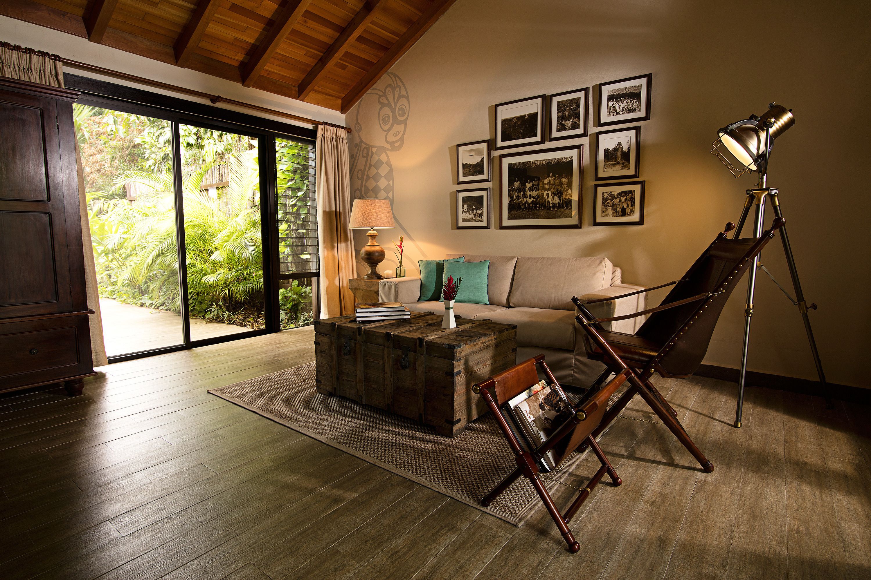 Suite, 2 Double Beds and 1 Double Sofa Bed