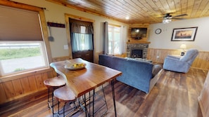 Premium Suite, 1 Bedroom, Non Smoking, Kitchen | Living area