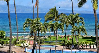 Papakea #d402 3 Bedroom Condo by RedAwning