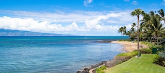 Kahana Outrigger #2b1 3 Bedroom Condo by RedAwning