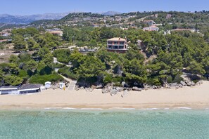 Front of property - Avra Private Suites (Kefalonia)