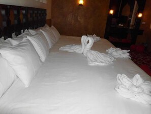 Double Room | Desk, rollaway beds, free WiFi