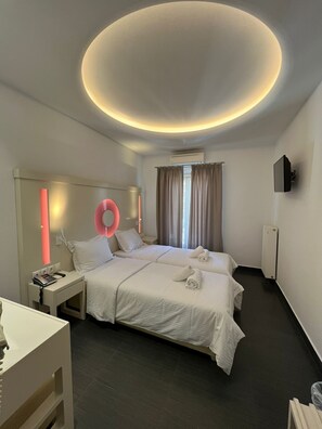 Standard Room | In-room safe, iron/ironing board, free cribs/infant beds, rollaway beds - Matogianni Hotel (Mykonos)