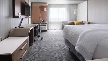 Ropa de cama de alta calidad, escritorio, cortinas opacas