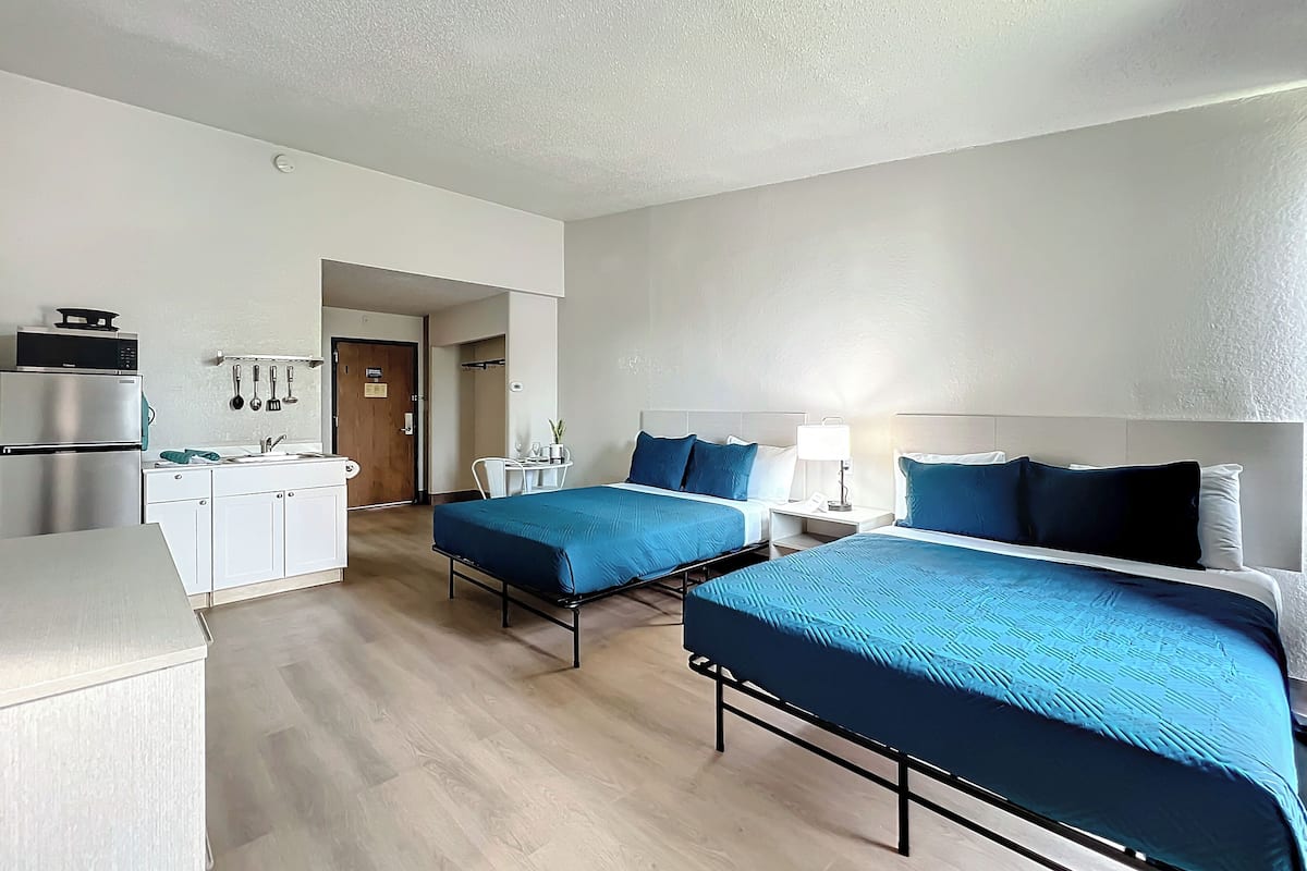 Premium Studio, 2 Double Beds, Non Smoking | Desk, blackout curtains, iron/ironing board, free WiFi