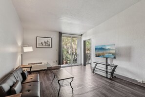 Family Studio Suite, Multiple Beds, Non Smoking | Living area