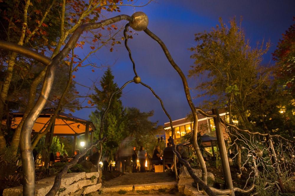 McMenamins Anderson School by null