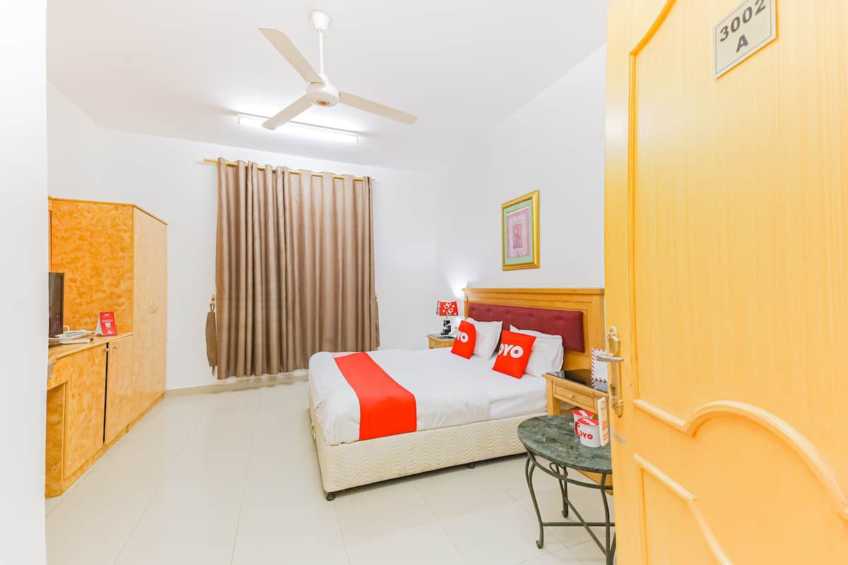 desk, free wifi, wheelchair access