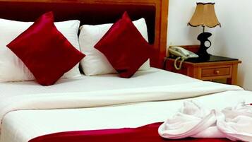 Schreibtisch, kostenloses WLAN, Rollstuhlgeeignet