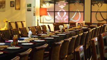 Café da manhã, almoço e jantar