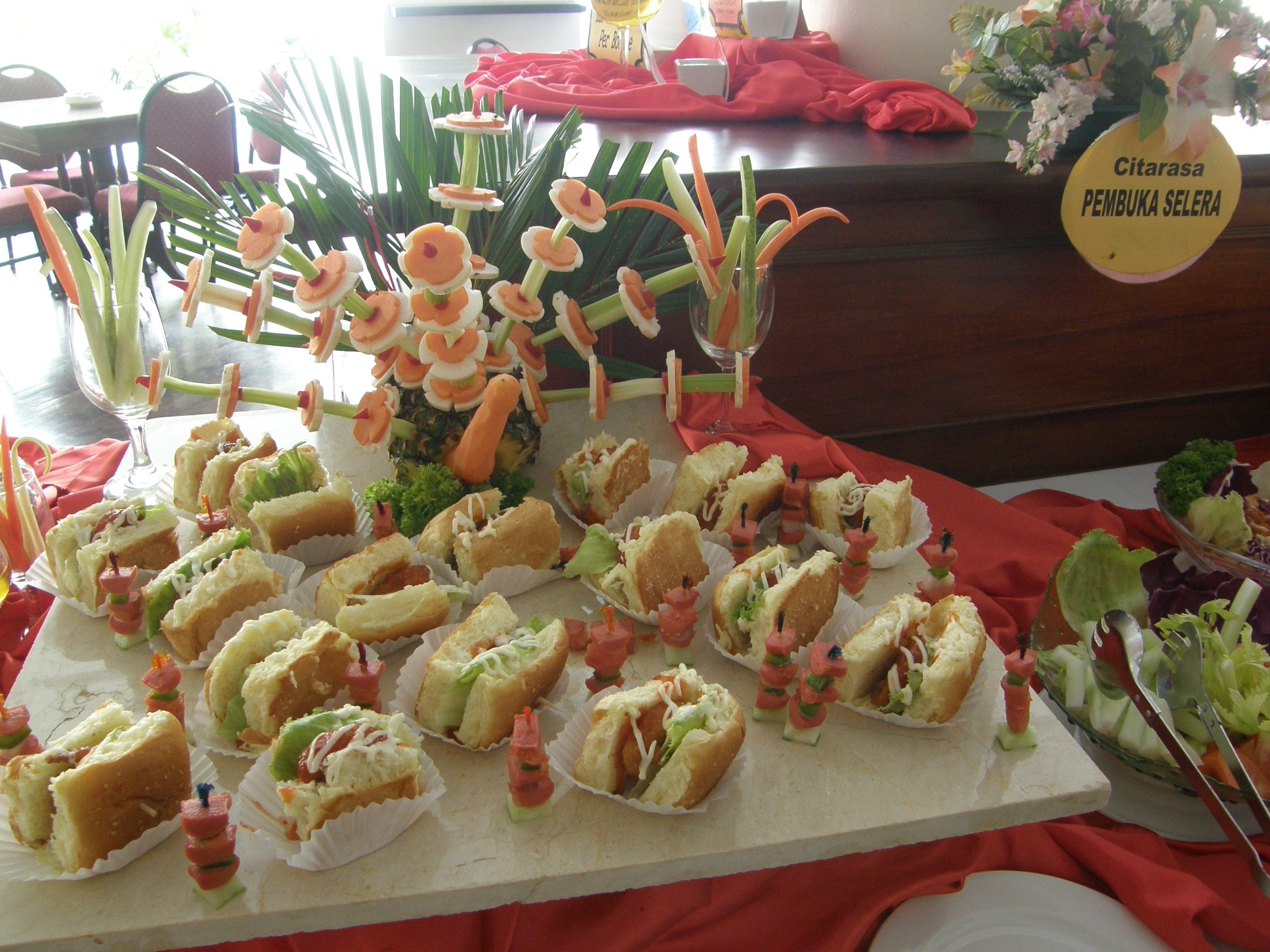 Petit déjeuner buffet (30 MYR par personne)