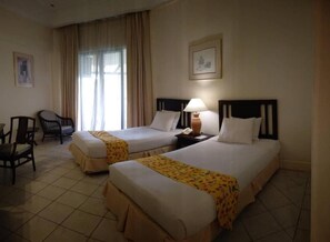 Minibar, desk, rollaway beds, free WiFi - The Orient Star Resort Lumut (Lumut)