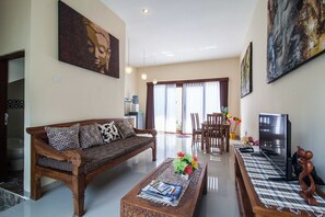 위성 채널 시청이 가능한 40인치 LED TV, TV