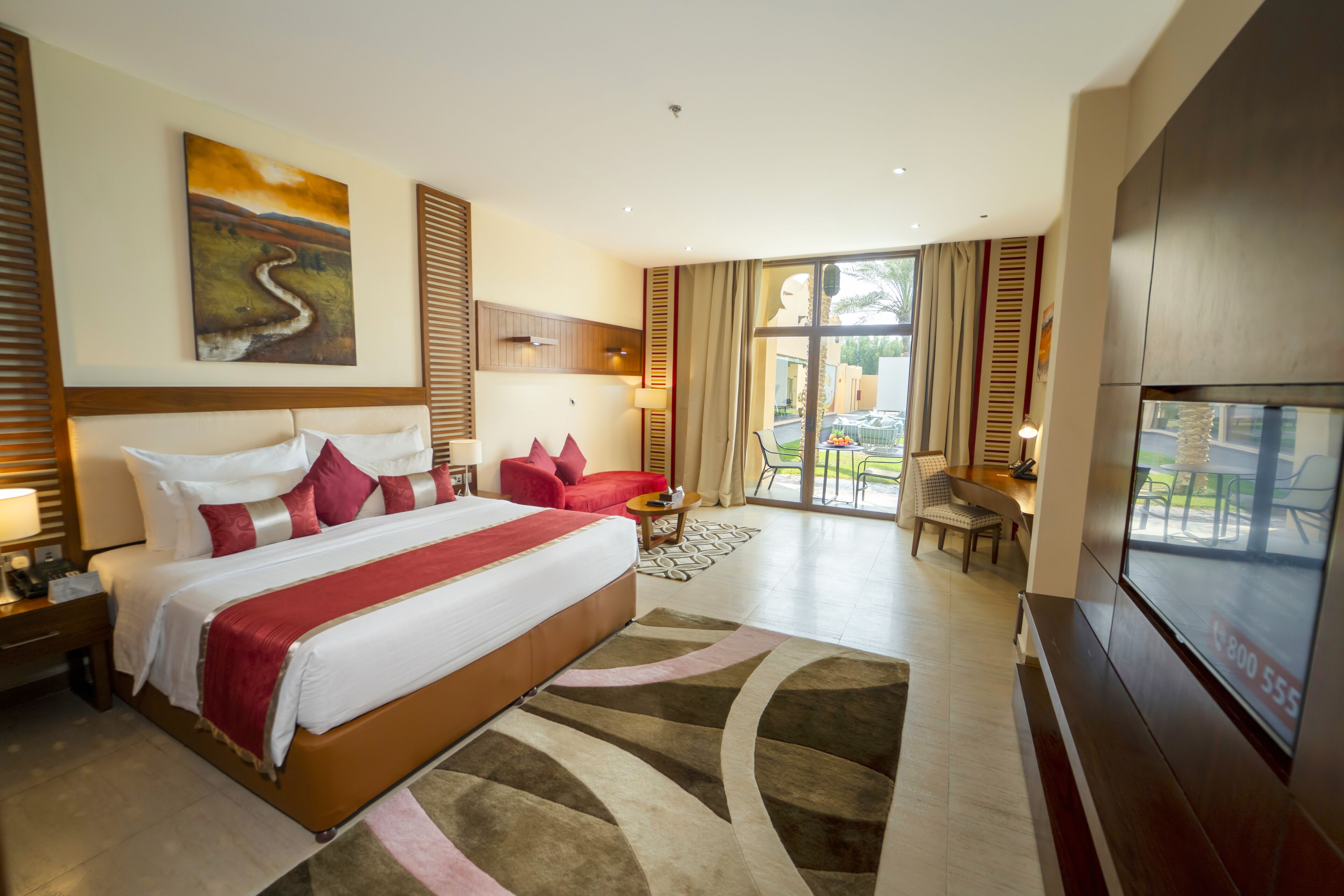 小型套房, 1 间卧室, 一层 | 高档床上用品、迷你吧、客房内保险箱、特色装修