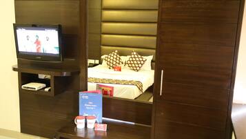 Standard Double or Twin Room, 1 Double Bed, Private Bathroom | Room amenity