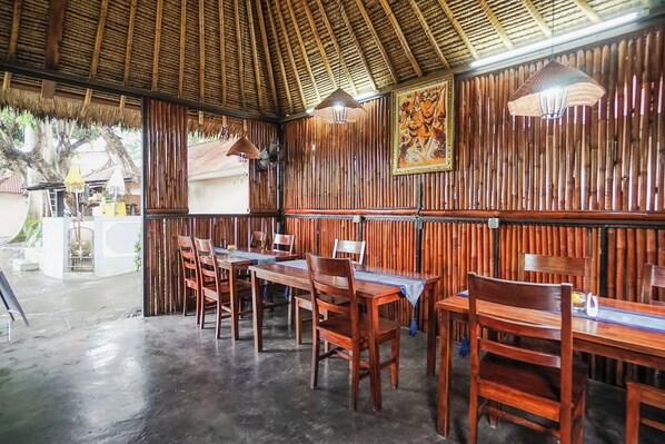Breakfast (IDR 50000 per person)
