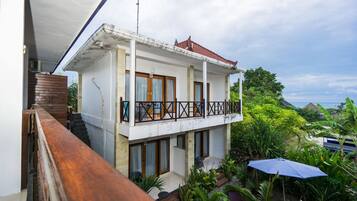 Deluxe Double Room, Ocean View | Balcony