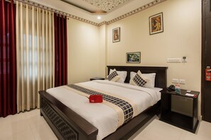 Chambre Standard Double ou avec lits jumeaux, 1 lit double, salle de bains privée