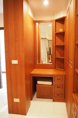 Superior 2 bedrooms | Room amenity - Marika Service Apartments (Pattaya)