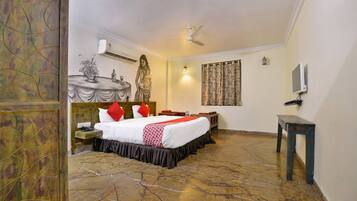 Standard Double or Twin Room, 1 Double Bed, Private Bathroom | 1 bedroom, free WiFi, bed sheets