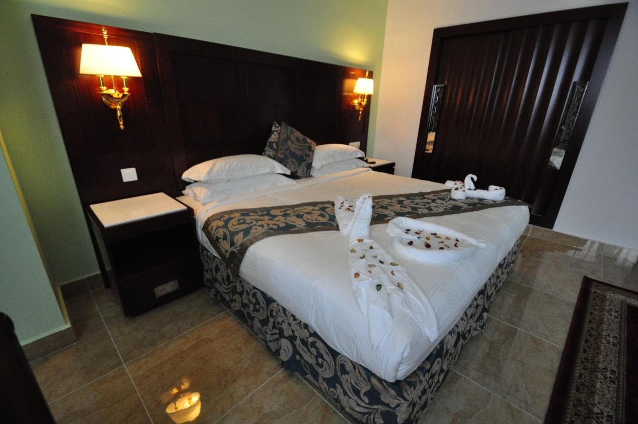 minibar, desk, blackout curtains, cots/infant beds