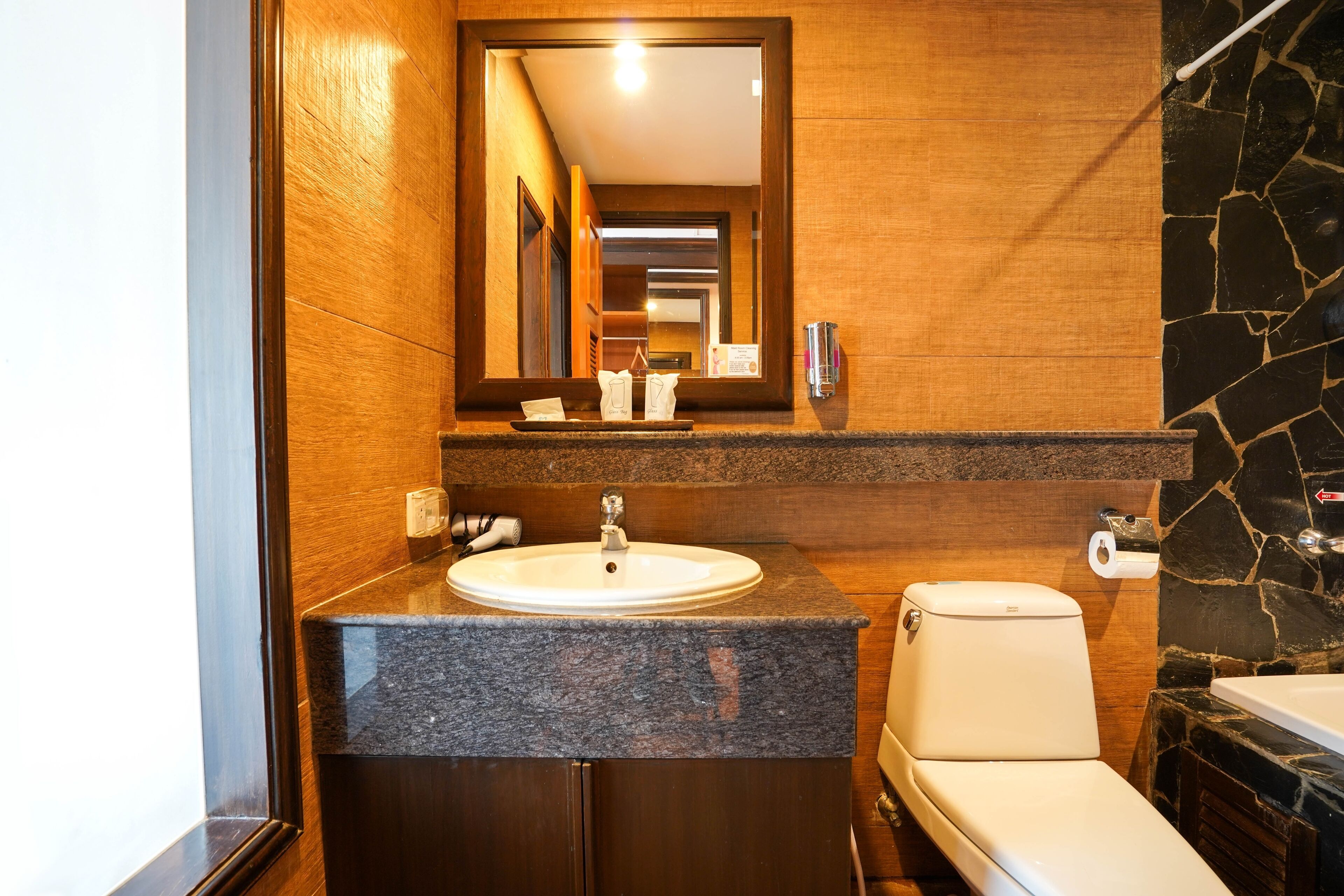deluxe double room | bathroom | free toiletries, hair dryer, towels