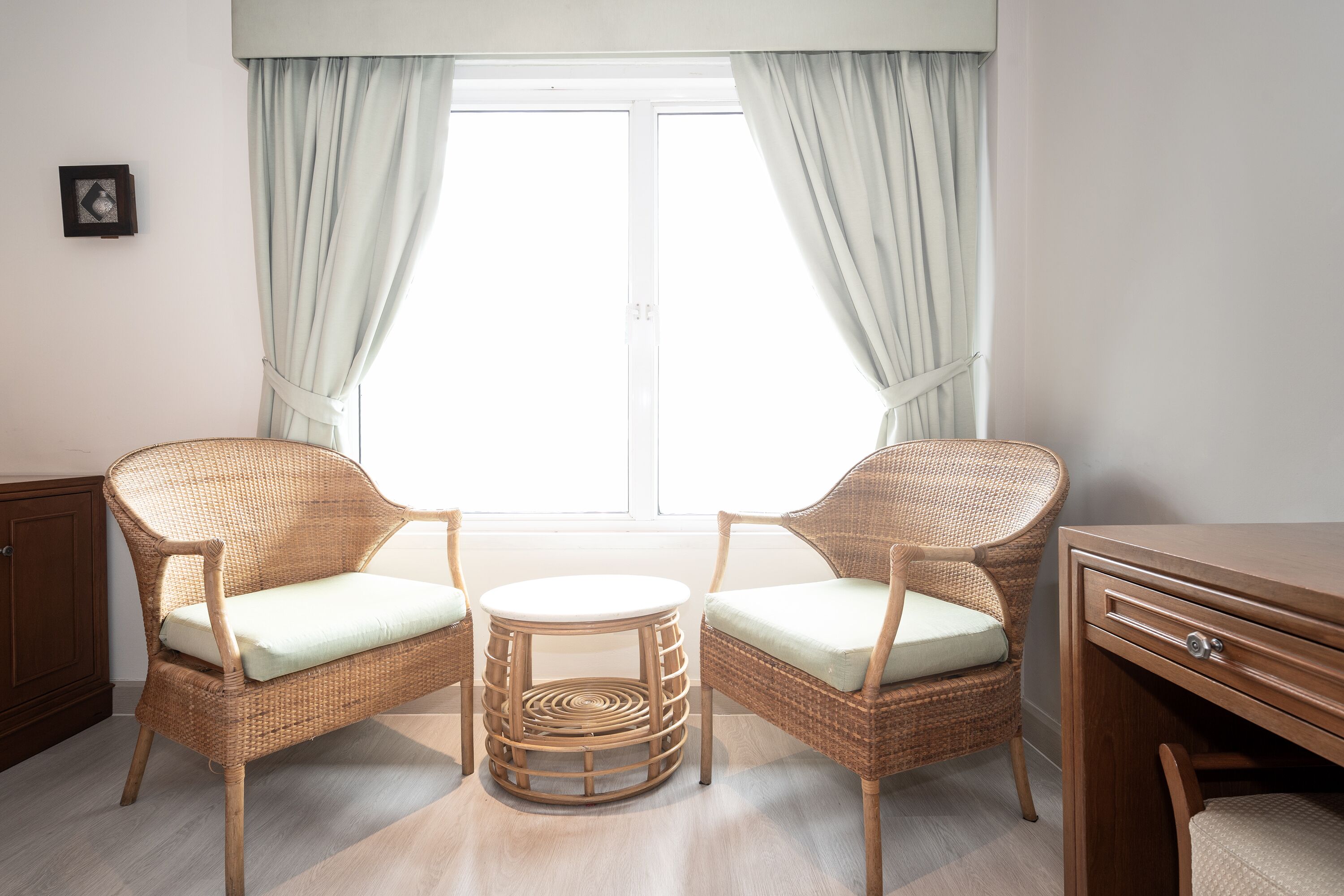 superior double room | 1 bedroom, minibar, in-room safe, desk