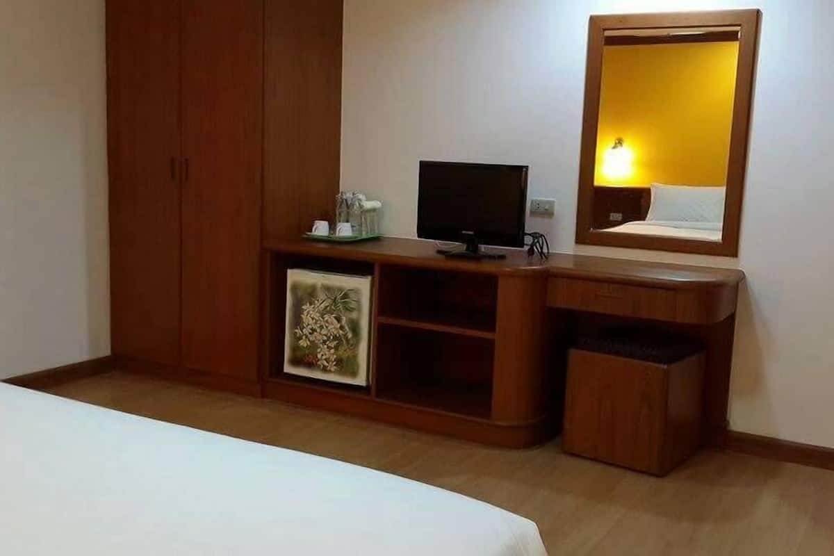 standard room, 1 double bed | room amenity